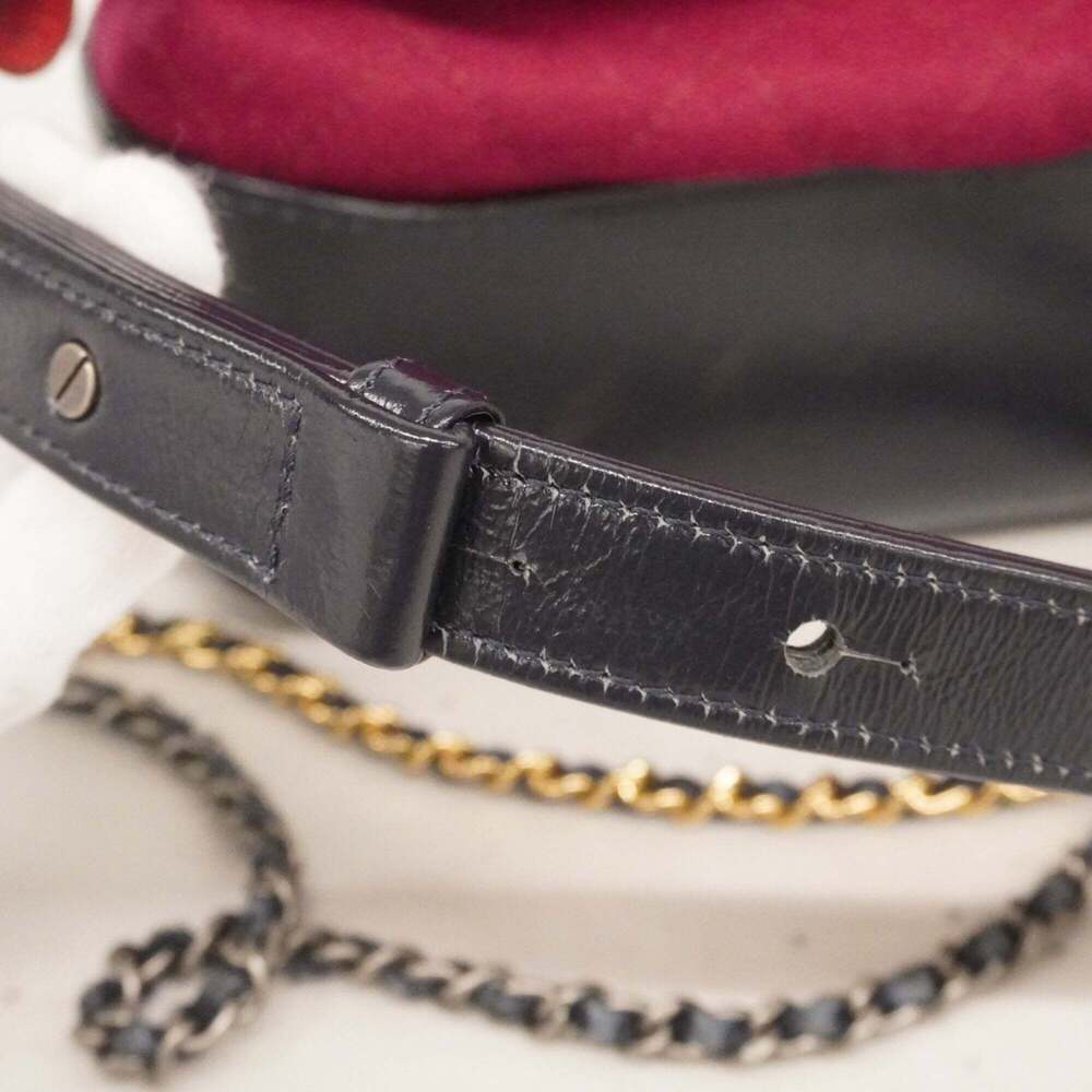 CHANEL Red Shoulder Bag - Picture 9 of 14